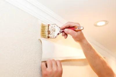 Pose de papier peint à Sasseville — revêtements muraux et toiles de verre